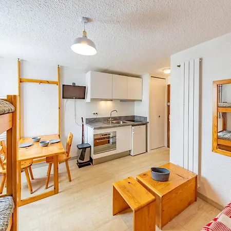 De 19m² Pour 4 Pers. à Saint-françois-longchamp - Fr-1-807-52 *